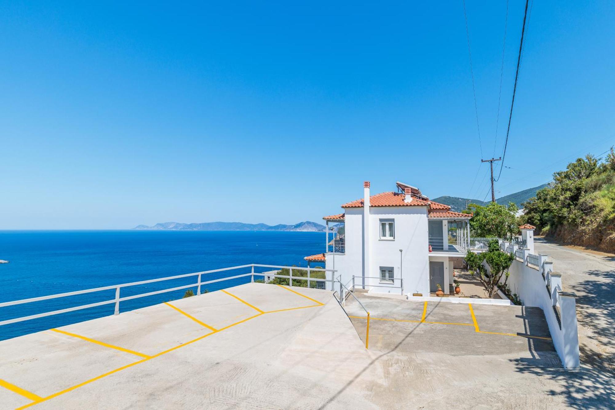 Sea View Studios Skopelos Town Bagian luar foto