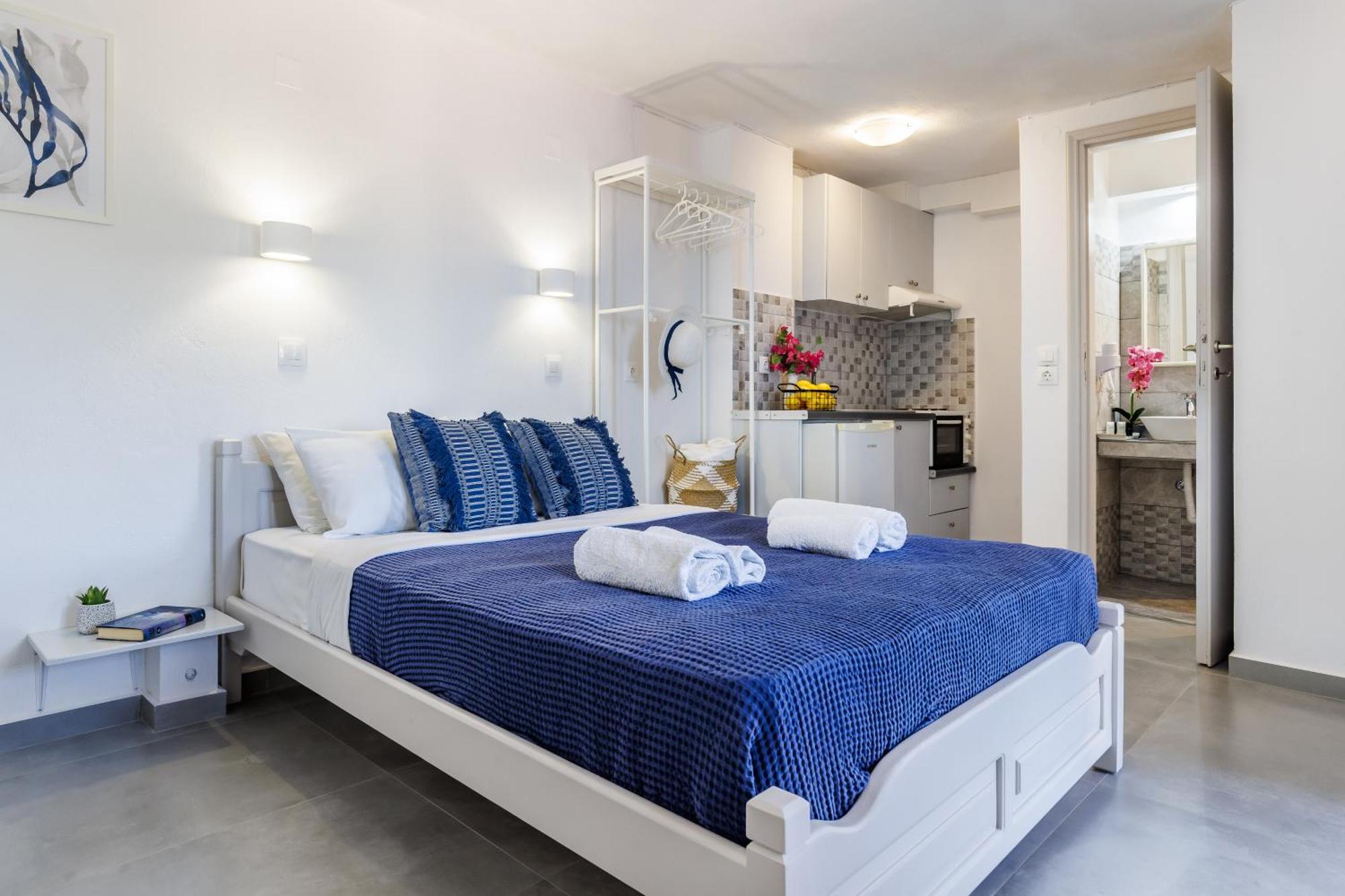 Sea View Studios Skopelos Town Bagian luar foto