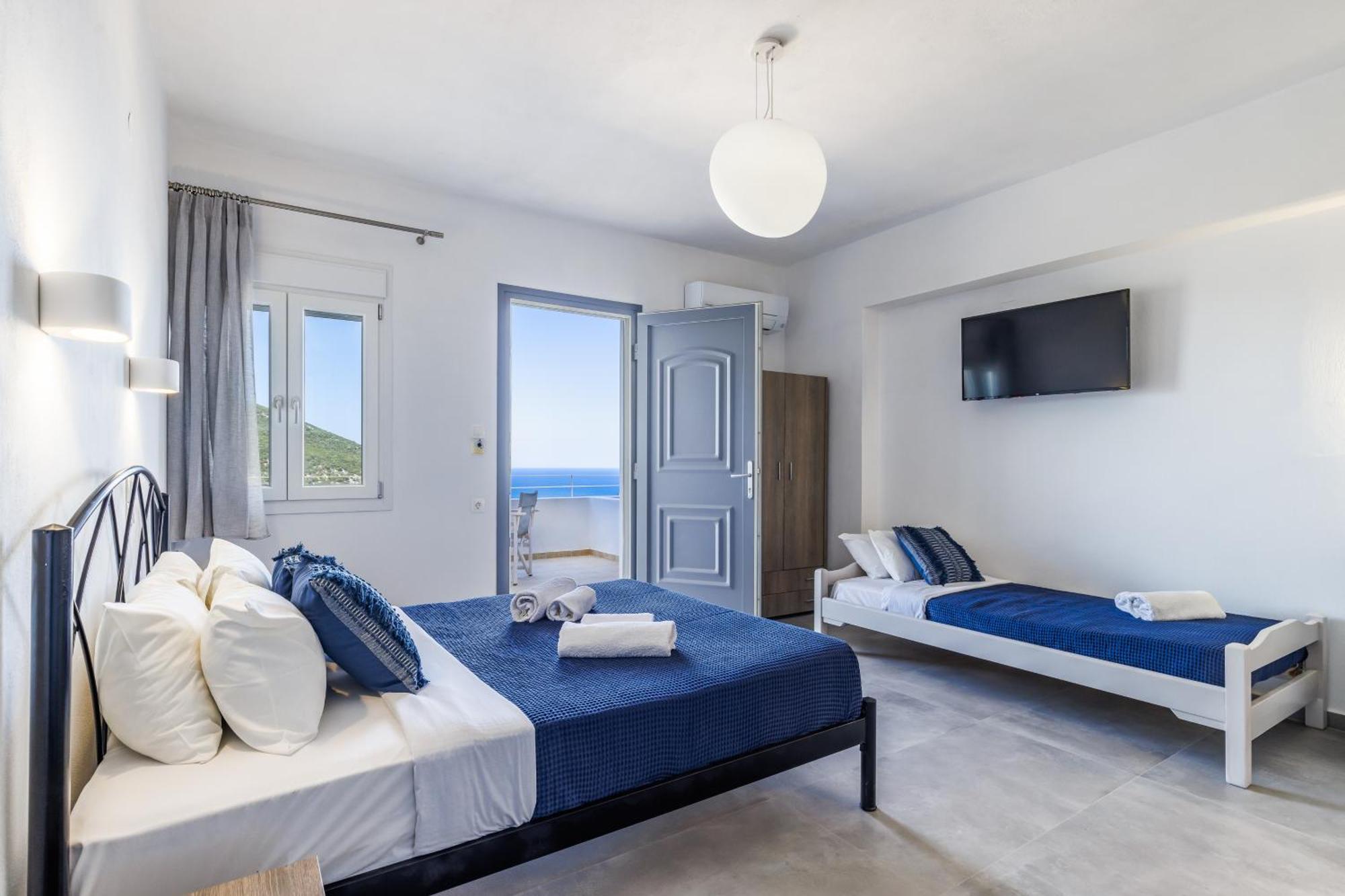 Sea View Studios Skopelos Town Bagian luar foto