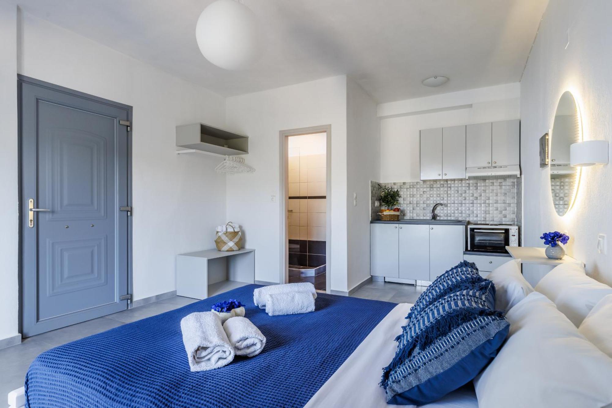 Sea View Studios Skopelos Town Bagian luar foto