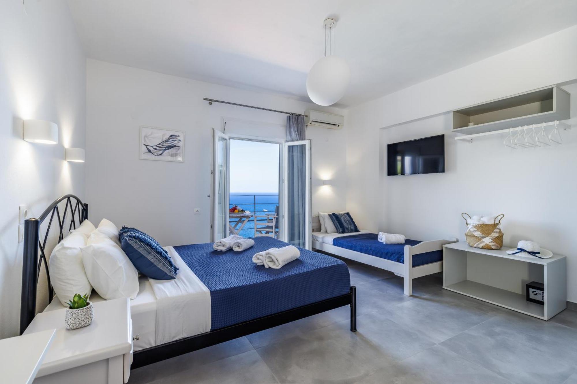 Sea View Studios Skopelos Town Bagian luar foto