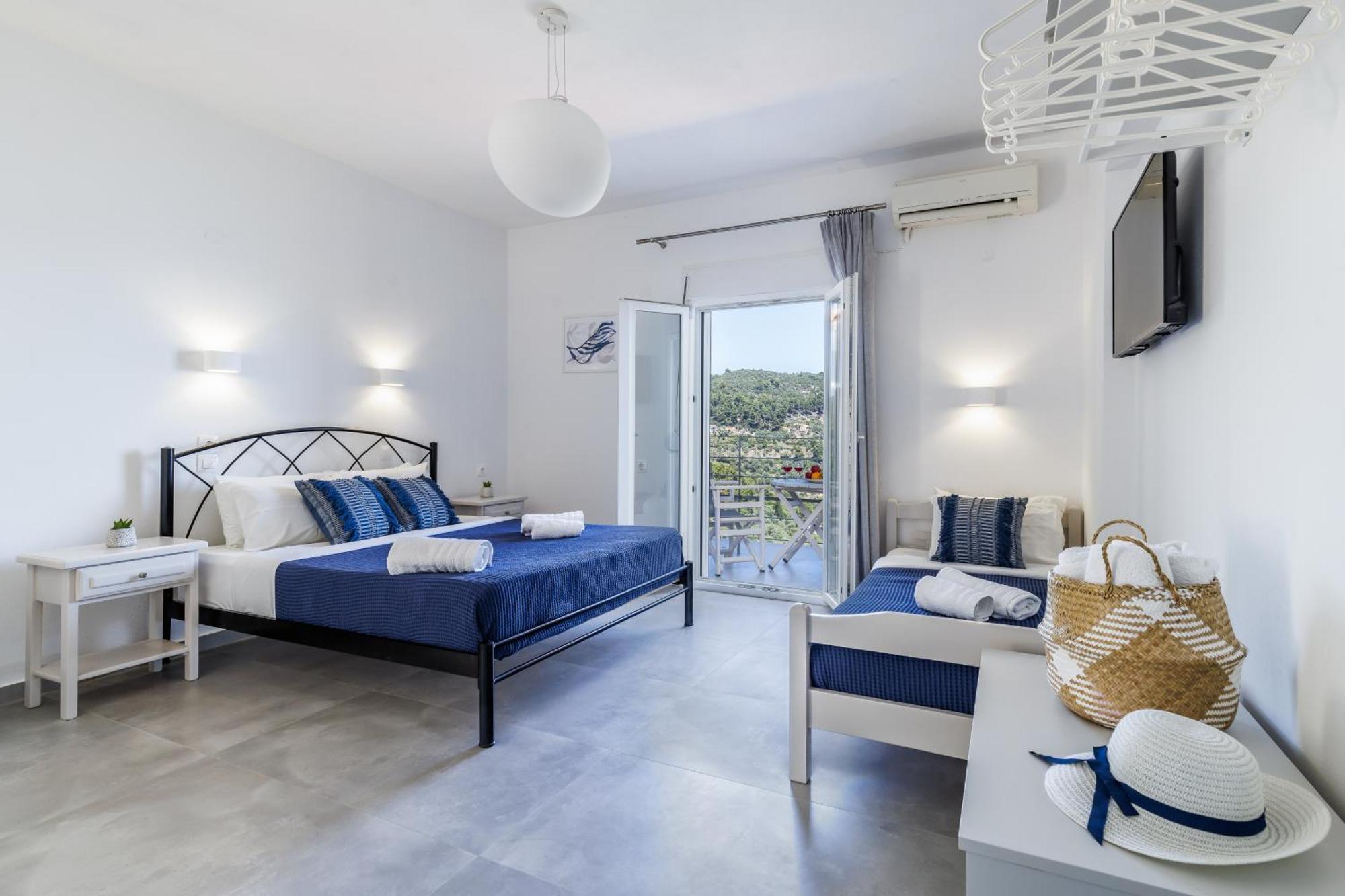 Sea View Studios Skopelos Town Bagian luar foto