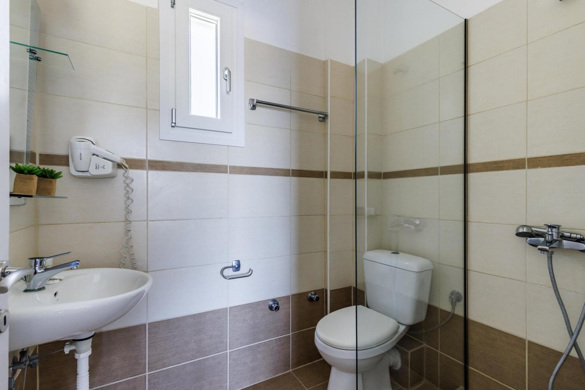 Sea View Studios Skopelos Town Bagian luar foto