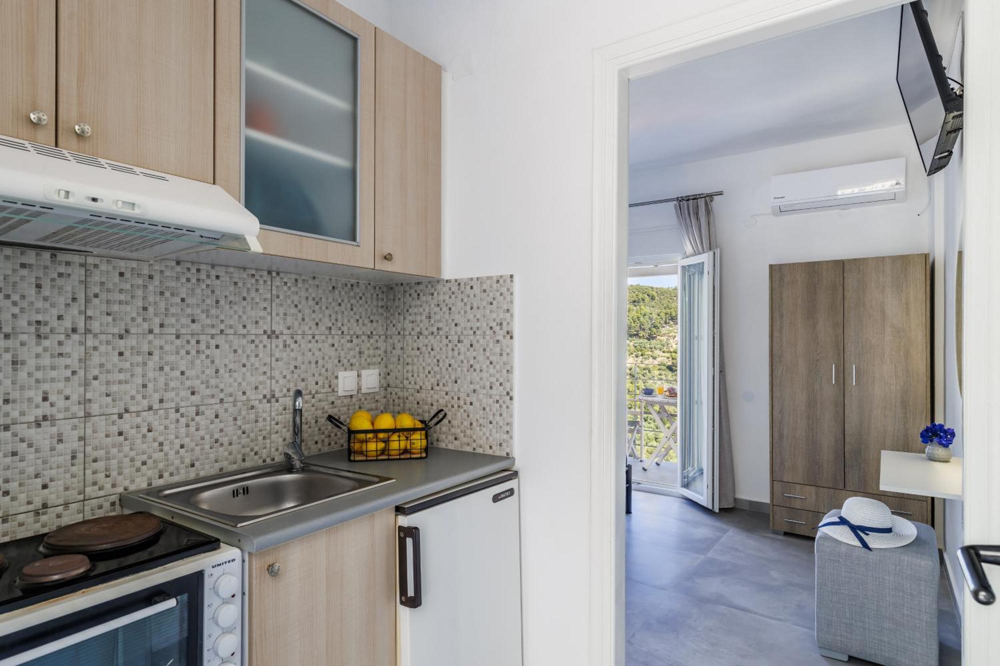 Sea View Studios Skopelos Town Bagian luar foto